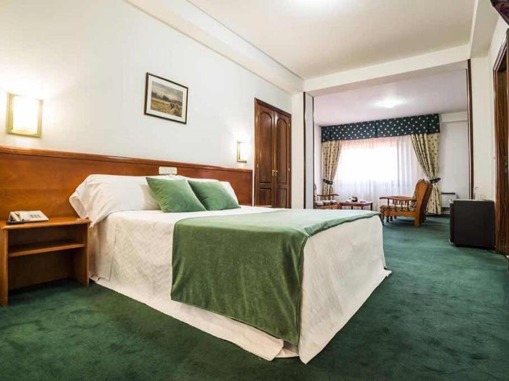 Hotel Scala Падрон Экстерьер фото