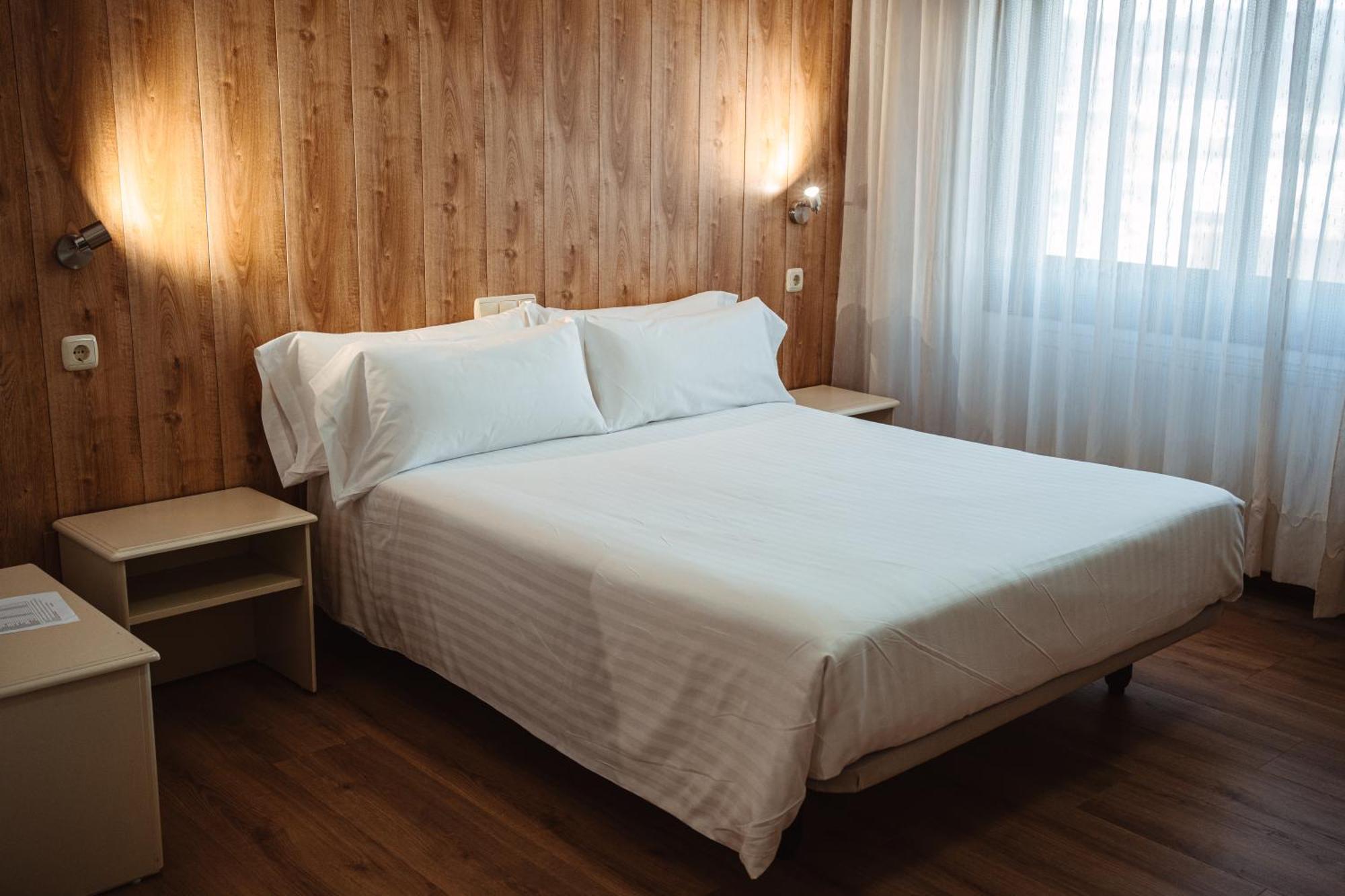 Hotel Scala Падрон Экстерьер фото